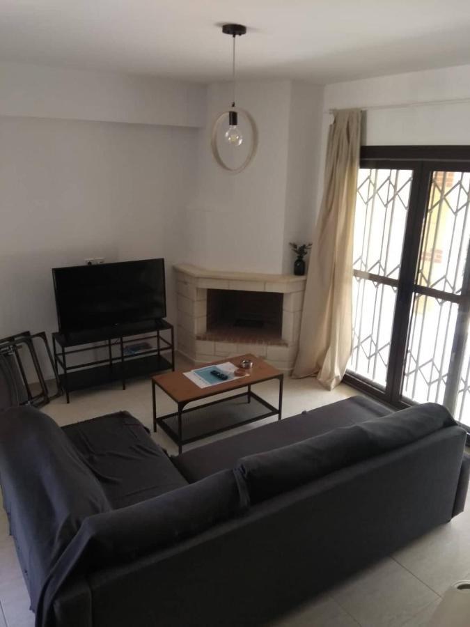 4 Bedroom Villa With Pool And Garden Неа-Фокеа Екстер'єр фото