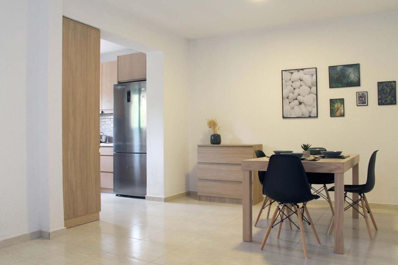 4 Bedroom Villa With Pool And Garden Неа-Фокеа Екстер'єр фото