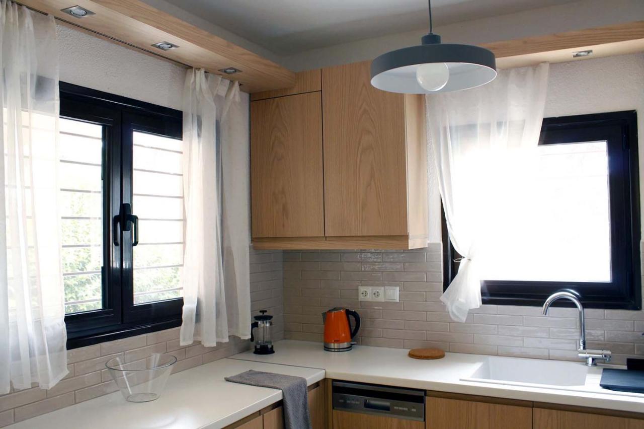 4 Bedroom Villa With Pool And Garden Неа-Фокеа Екстер'єр фото
