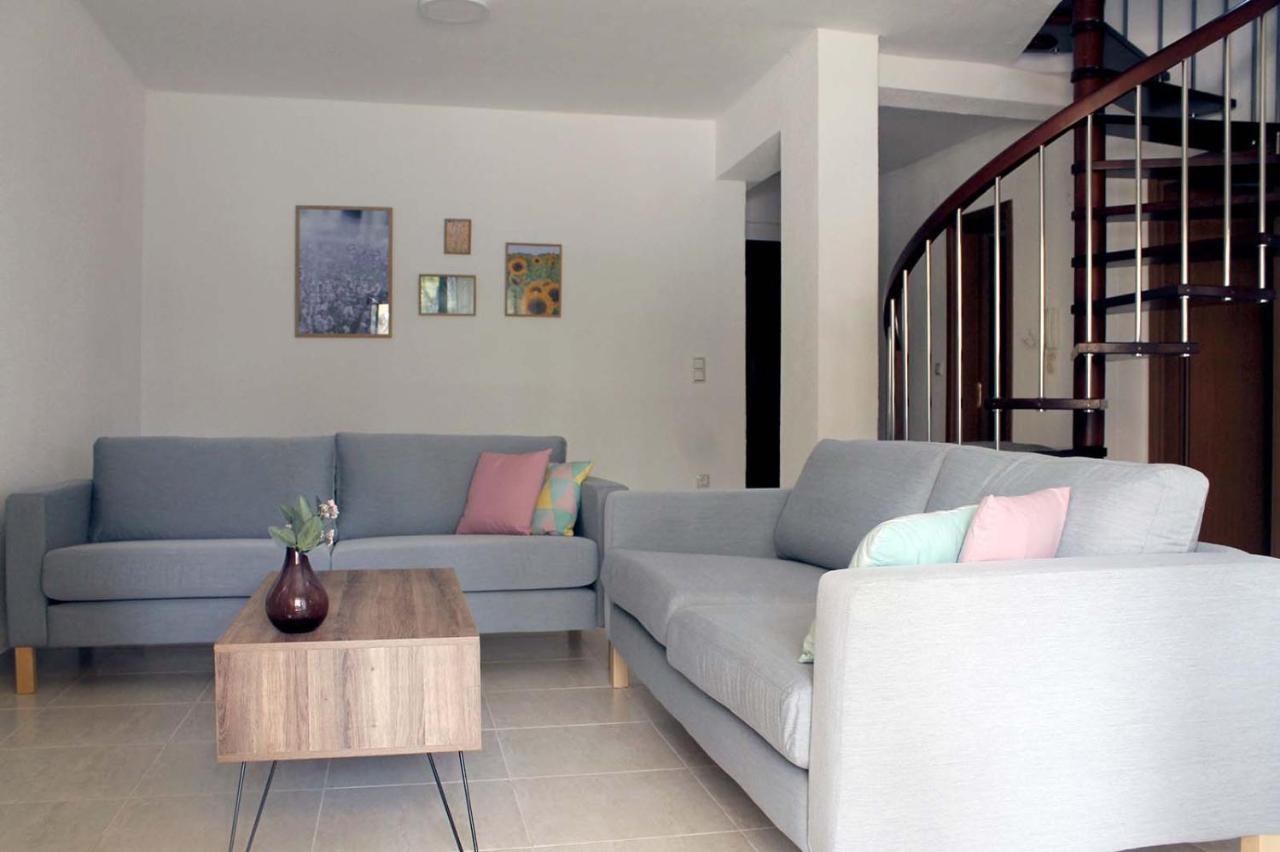 4 Bedroom Villa With Pool And Garden Неа-Фокеа Екстер'єр фото